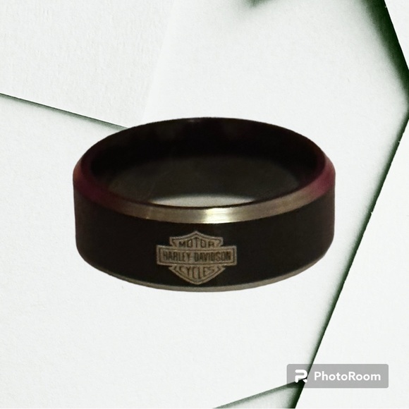 Size 13 black color motorcycle titanium 8mm ring. - Picture 10 of 10